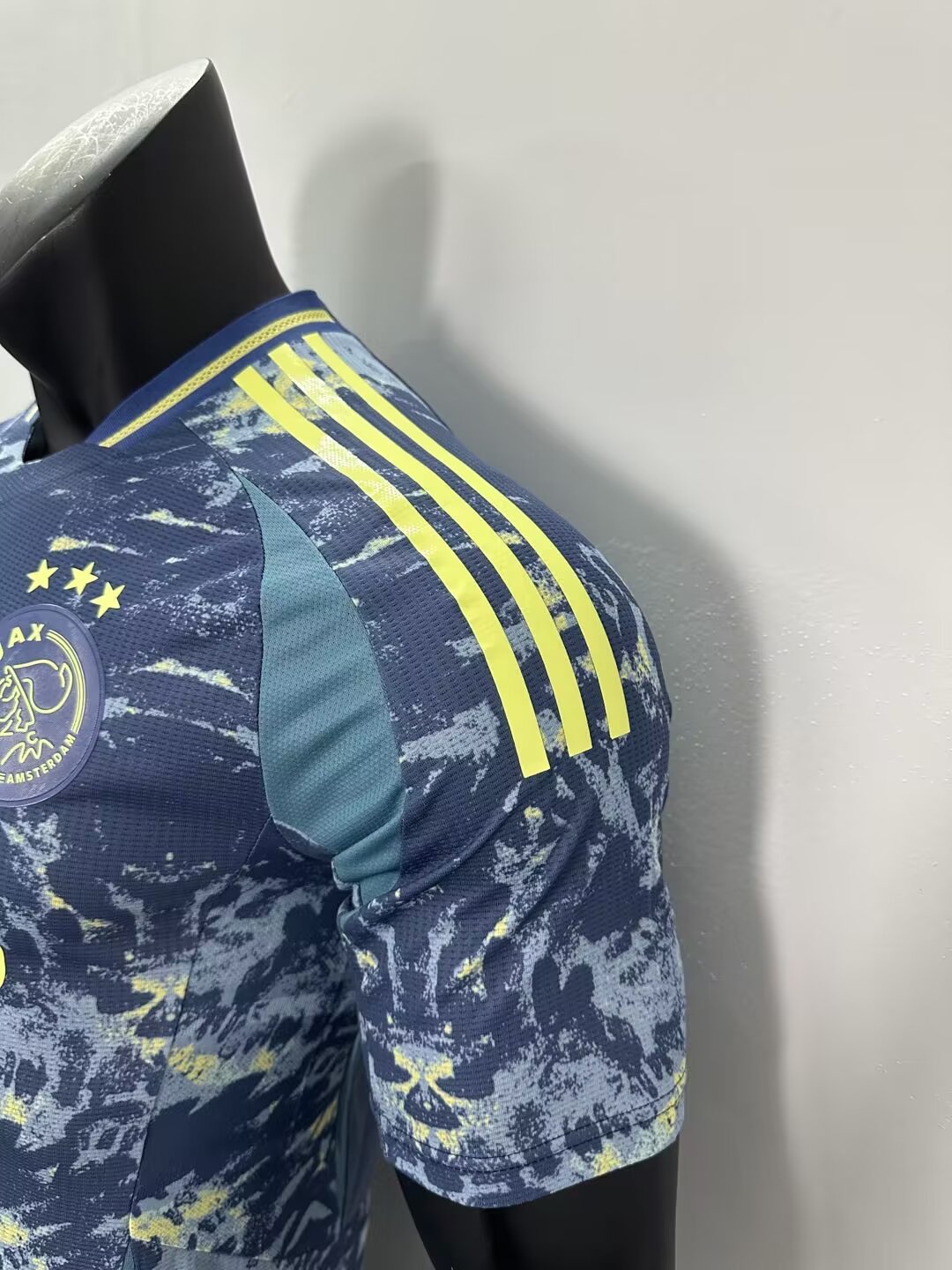 Ajax Away 24/25