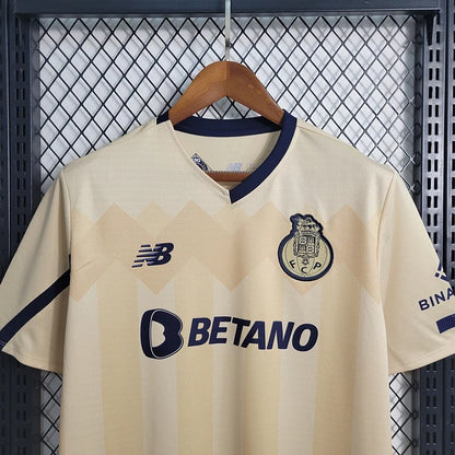 FC Porto 23/24 Away Shirt