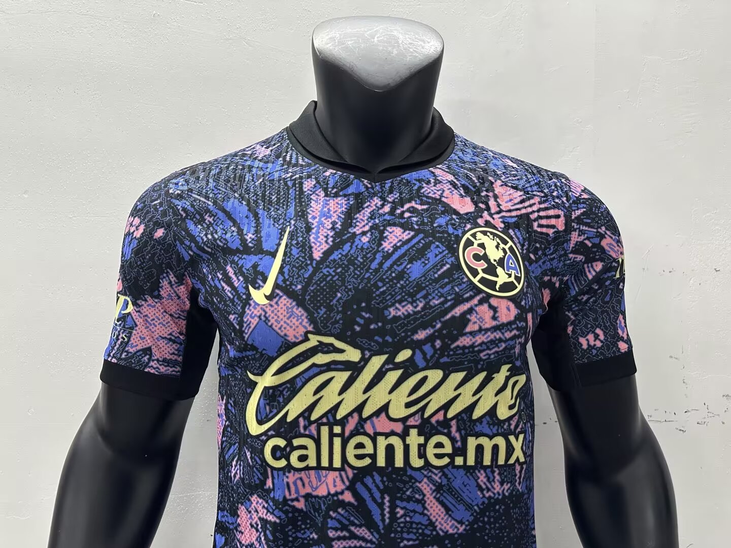 América Away 24/25