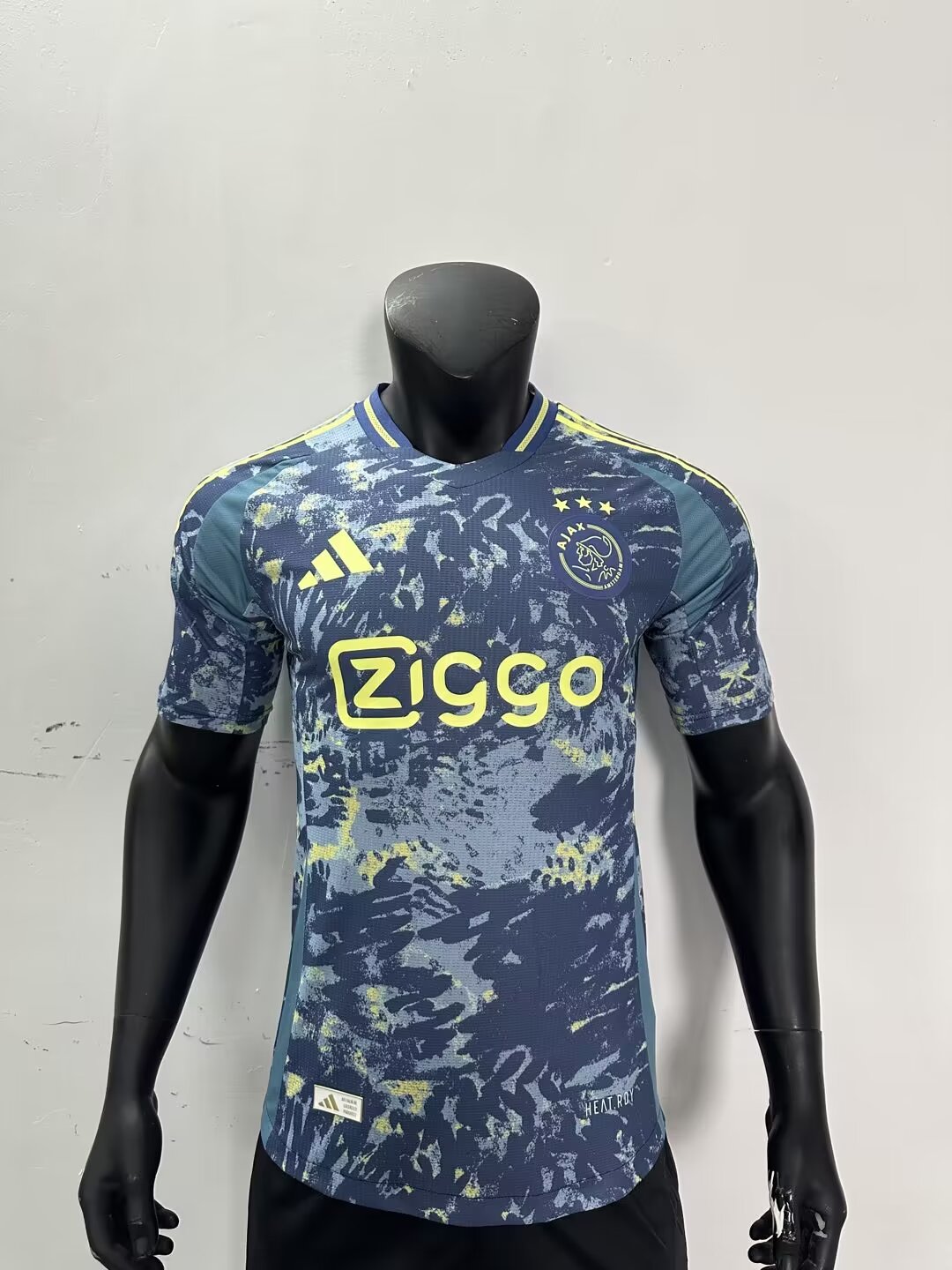 Ajax Away 24/25