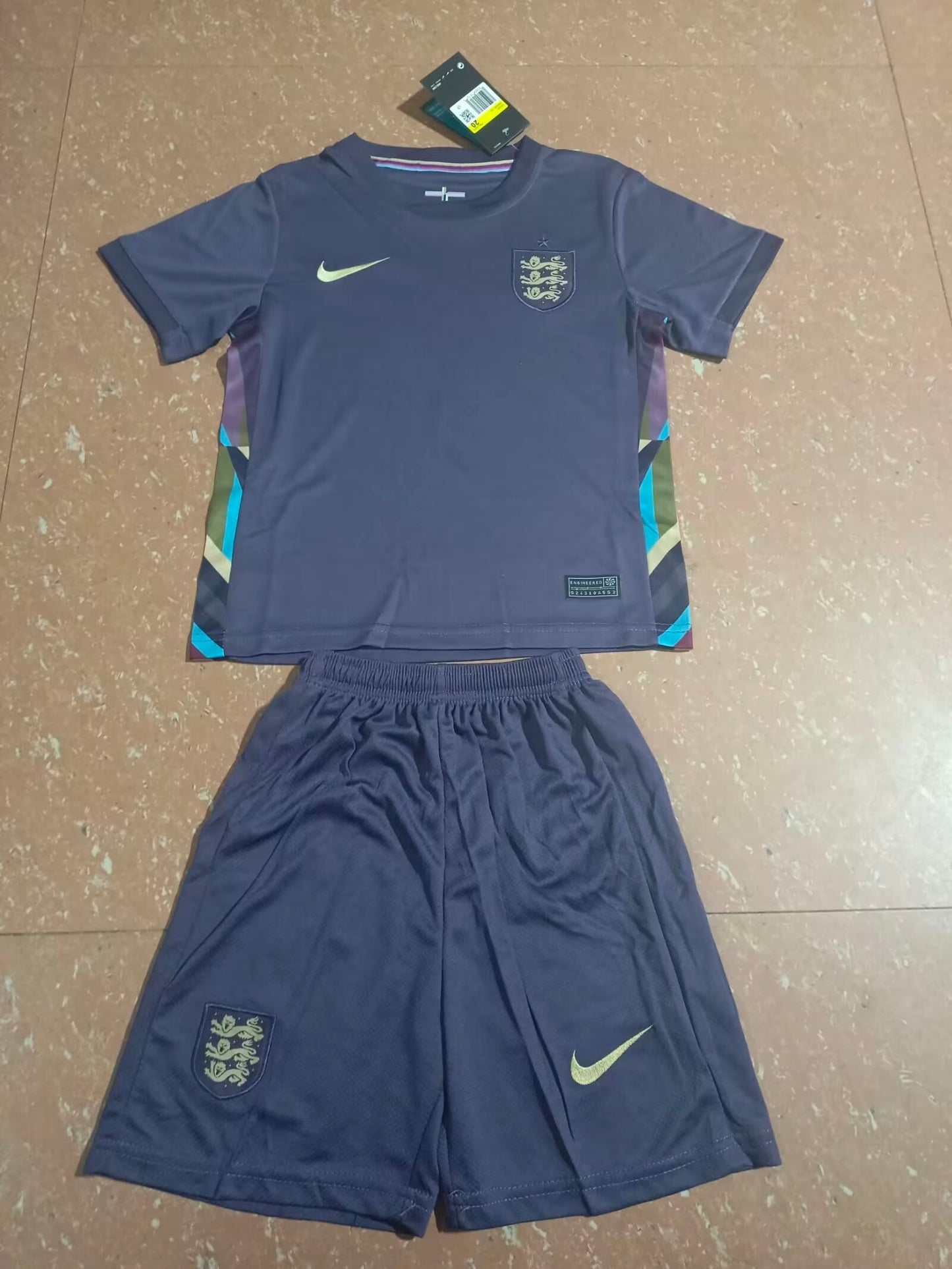 2024 Inglaterra away