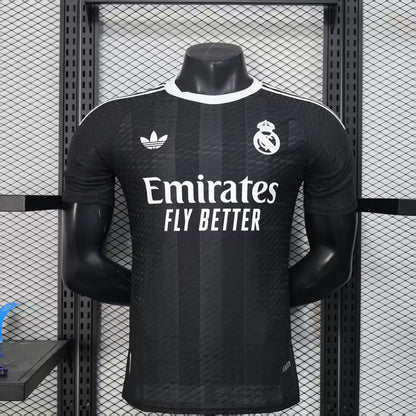Real Madrid Equipamento de Guarda Redes 25/26