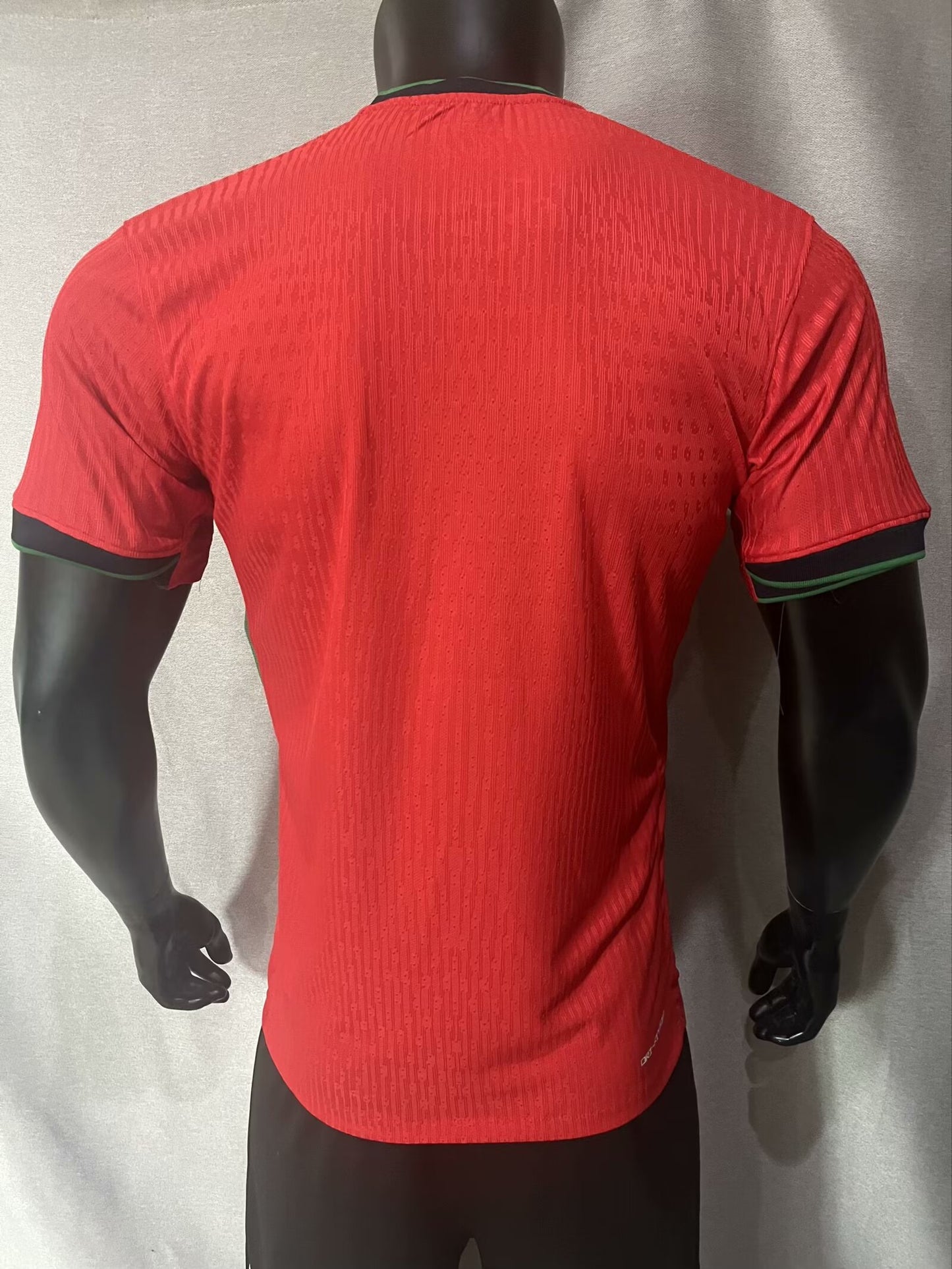 24/25 Portugal Home