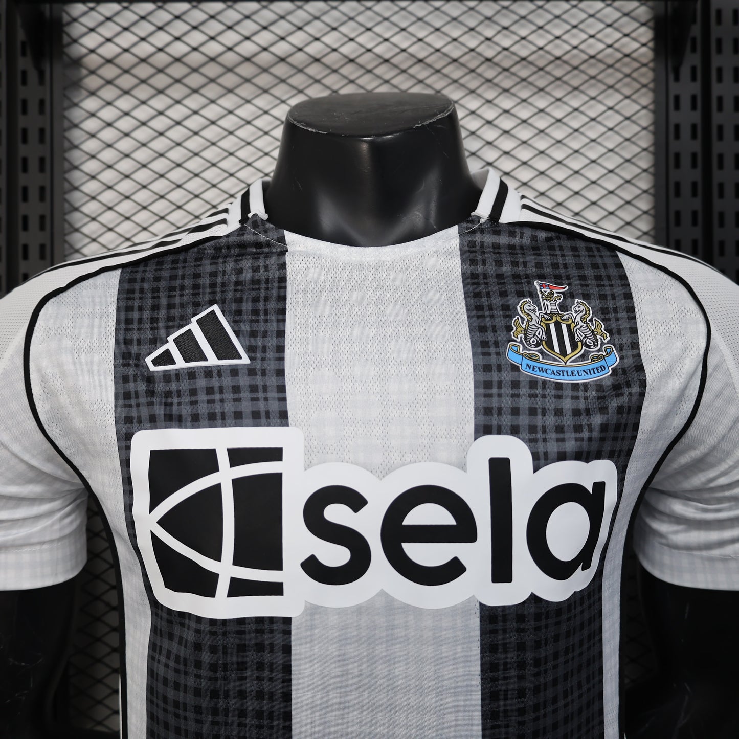 Newcastle Home 25/26
